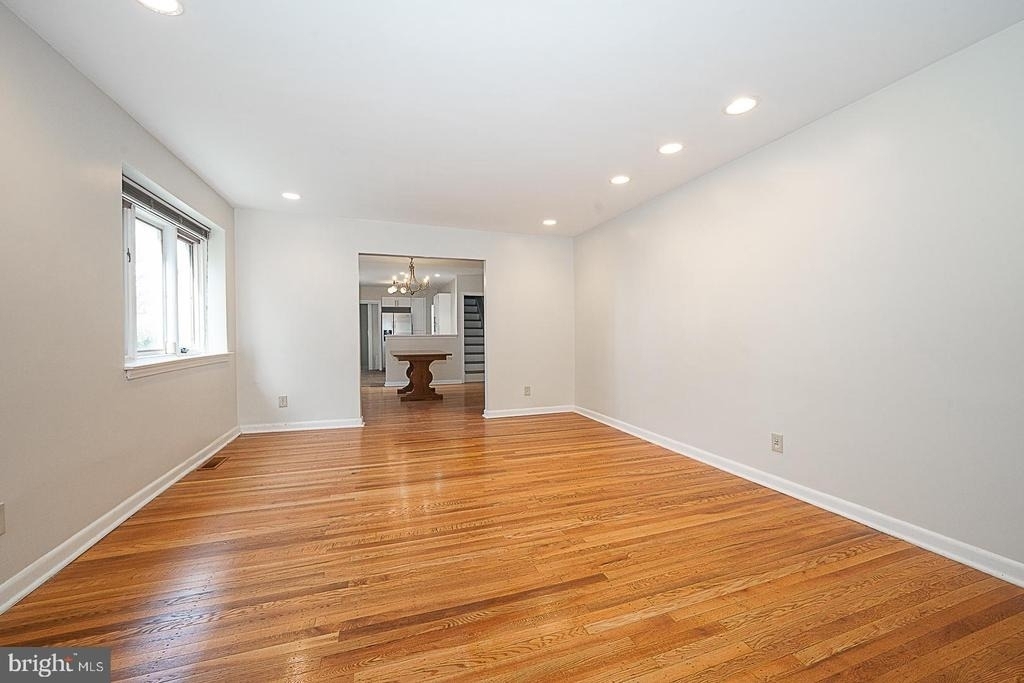 1457 Manoa Road - Photo 5