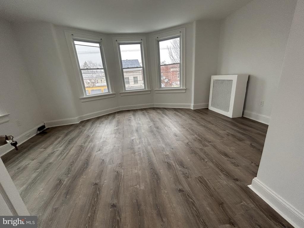 1067 S Clinton Avenue - Photo 9
