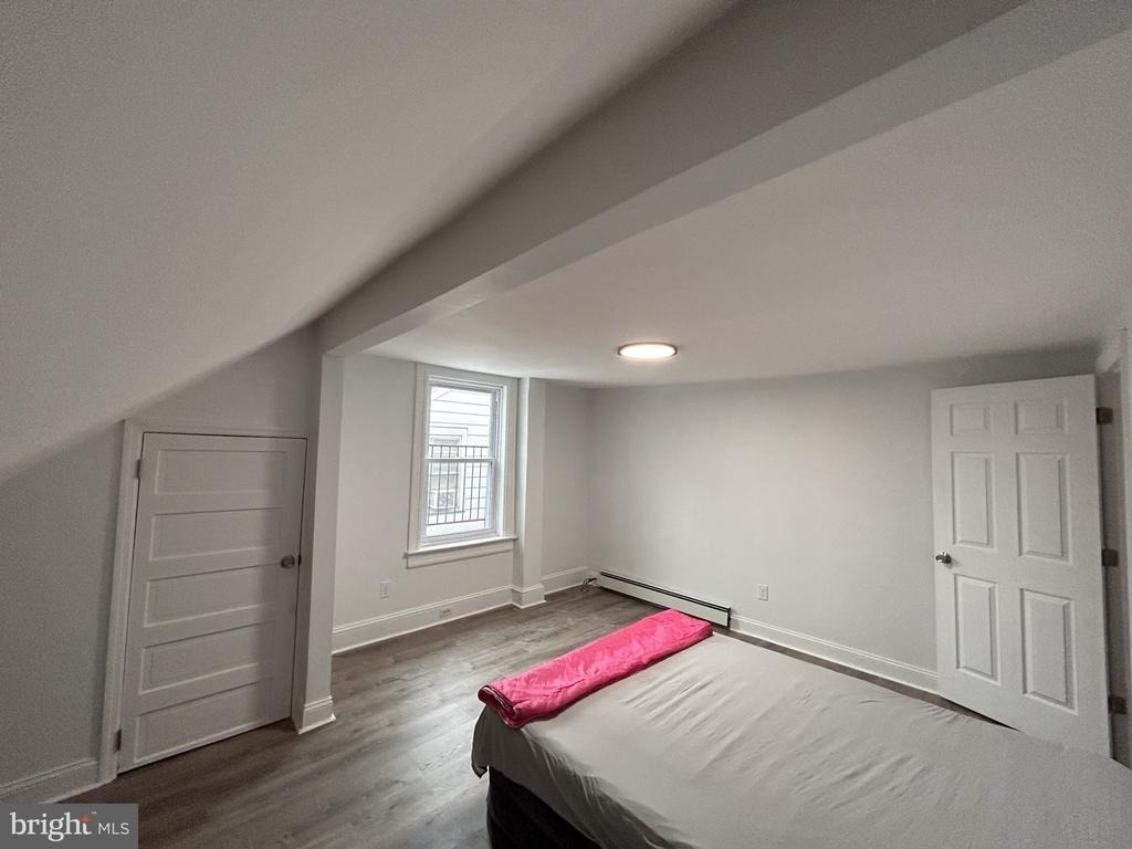 1067 S Clinton Avenue - Photo 35