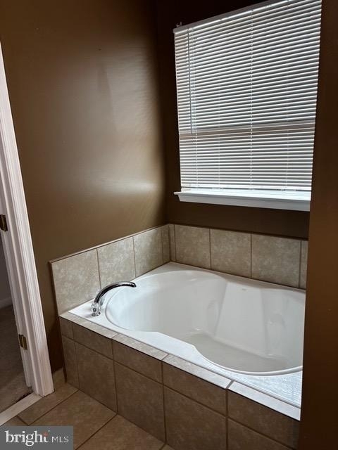 5546 Capital Gateway Drive - Photo 9