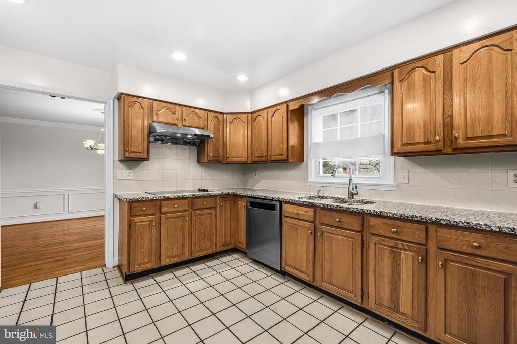 7520 Royal Dominion Drive - Photo 18