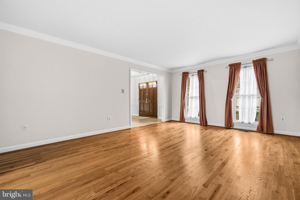 7520 Royal Dominion Drive - Photo 10
