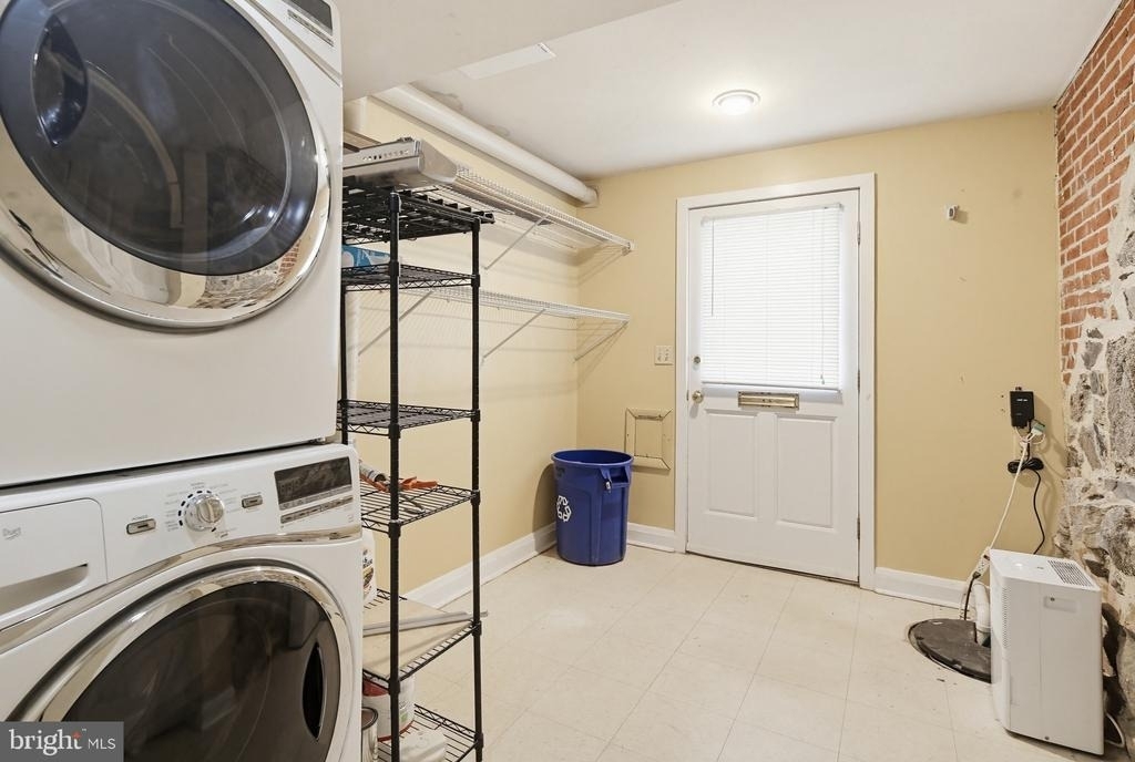 947 Oella Avenue - Photo 39