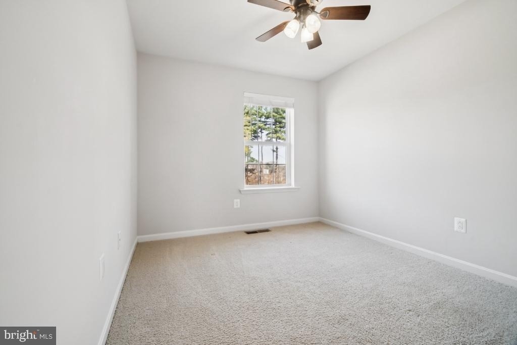 1118 Bayberry Lane - Photo 18