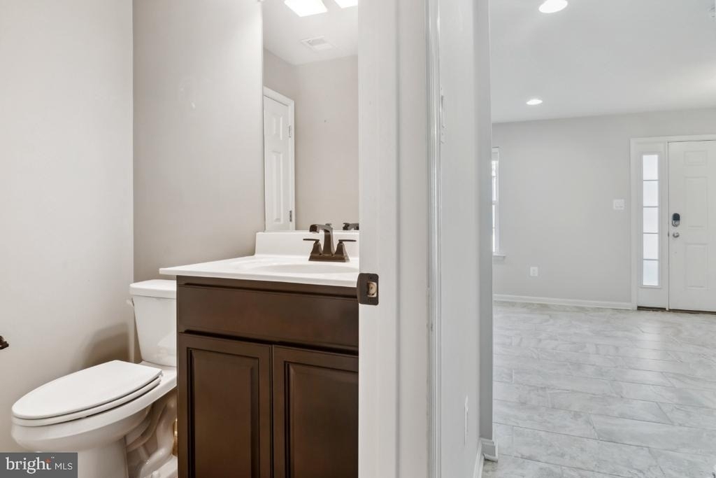 1118 Bayberry Lane - Photo 5
