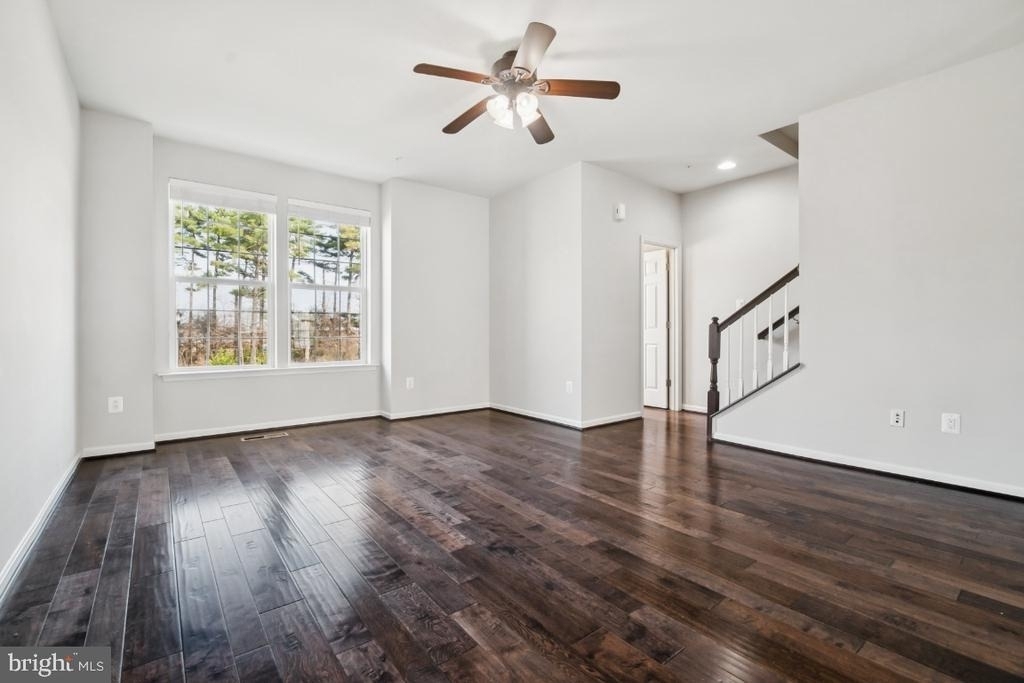 1118 Bayberry Lane - Photo 8