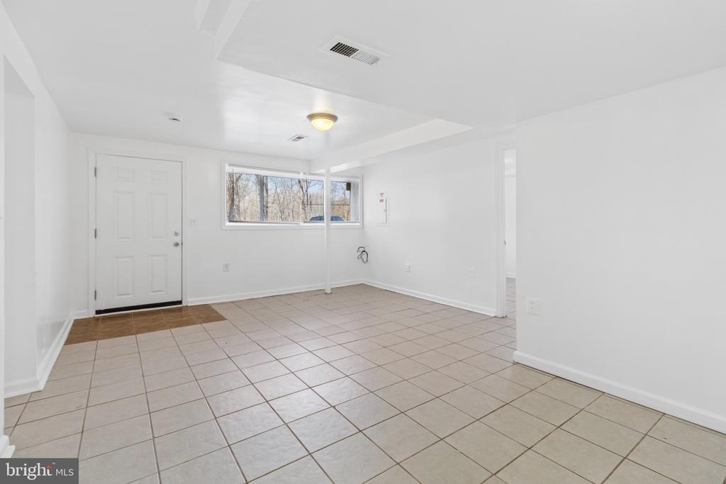 407 Lebaum Street Se - Photo 3