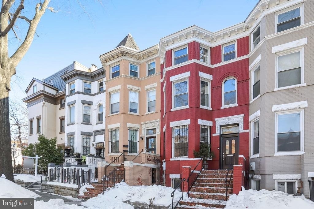 12 Rhode Island Avenue Nw - Photo 1