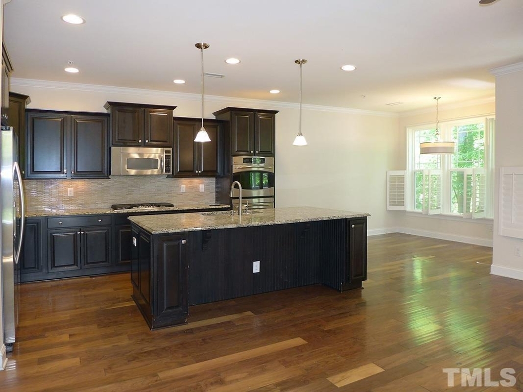 304 Rose Walk Lane - Photo 6