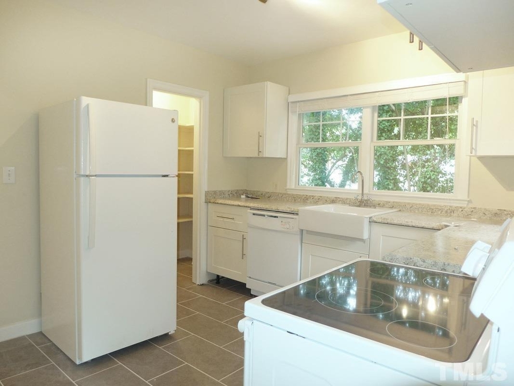 731 Raleigh Road - Photo 5