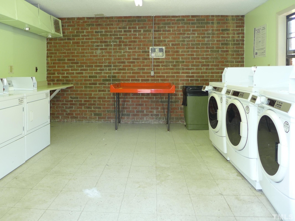 105 Fidelity Street - Photo 18
