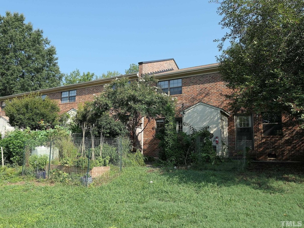 105 Fidelity Street - Photo 14