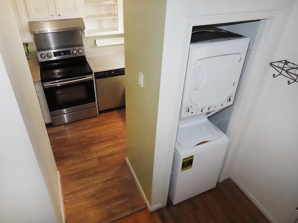 105 Fidelity Street - Photo 1