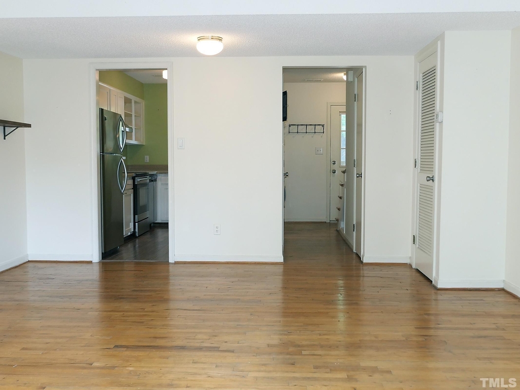 105 Fidelity Street - Photo 5