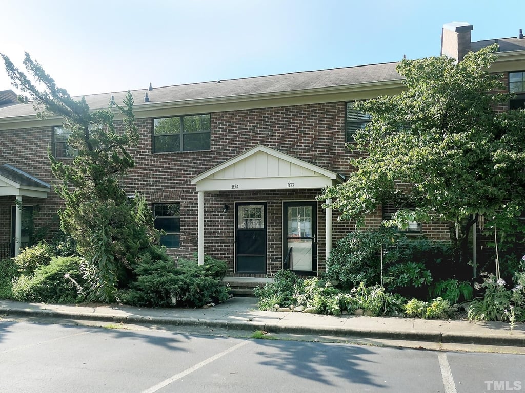 105 Fidelity Street - Photo 0