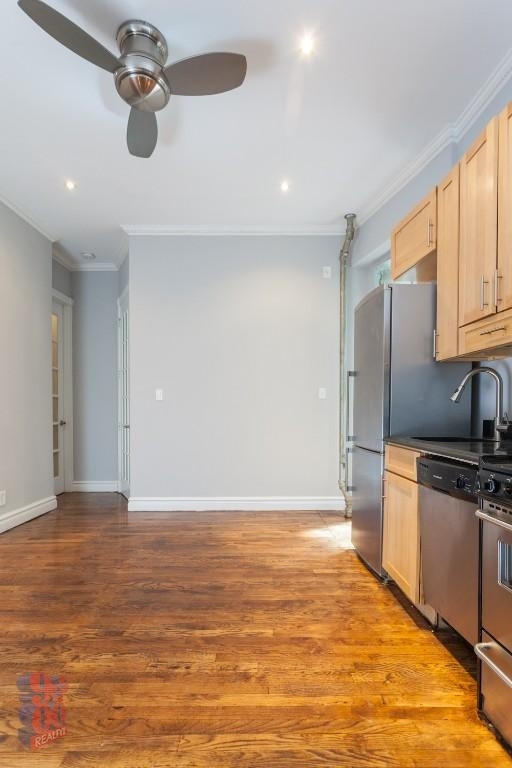 246 Mott Street - Photo 6