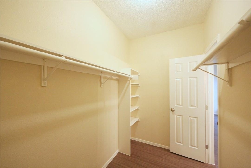 11611 April Dr - Photo 11