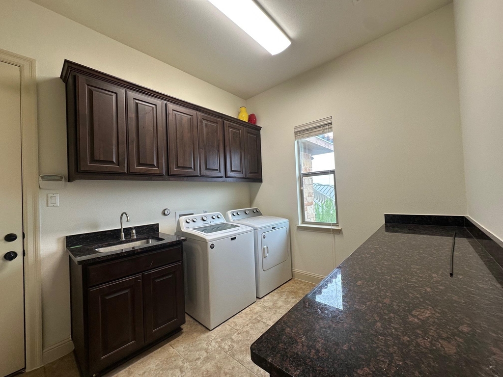 906 Madison Fork Dr - Photo 17