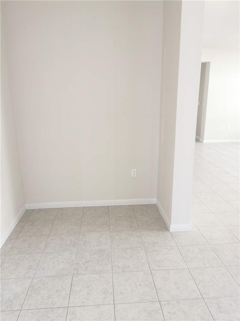 10504 Alemoor Dr - Photo 2