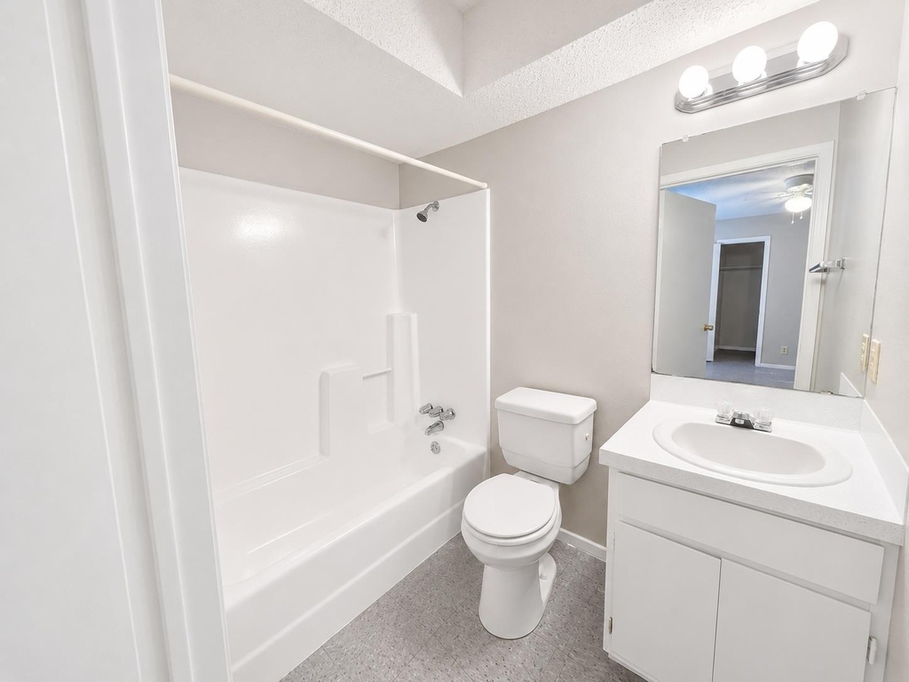 507 Thelma Dr - Photo 3