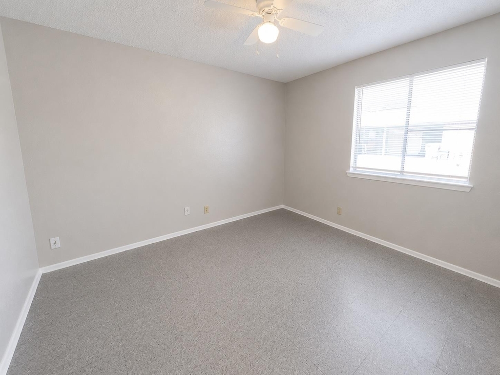 507 Thelma Dr - Photo 7