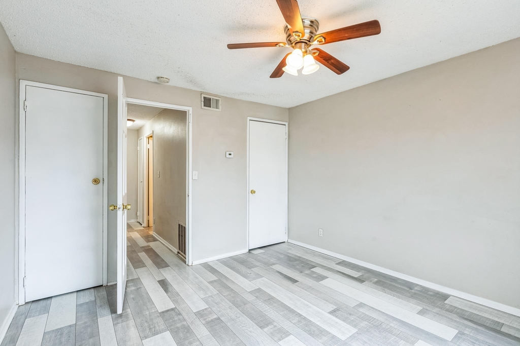 20600 Bonanza St - Photo 6