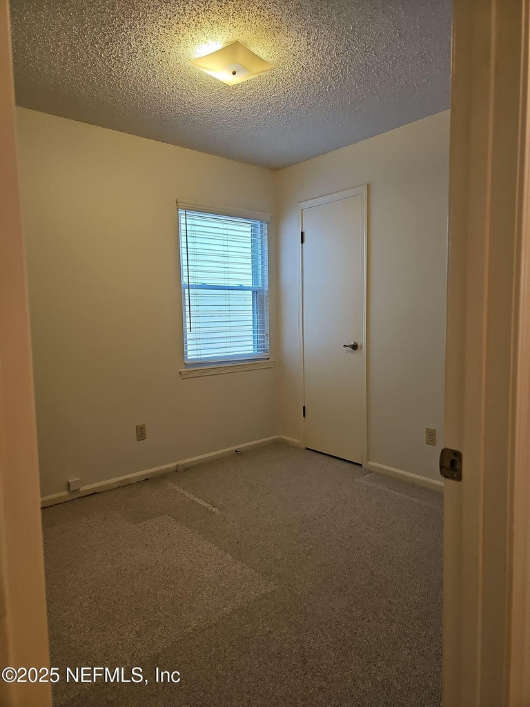 12639 Enchanted Hollow Drive - Photo 8
