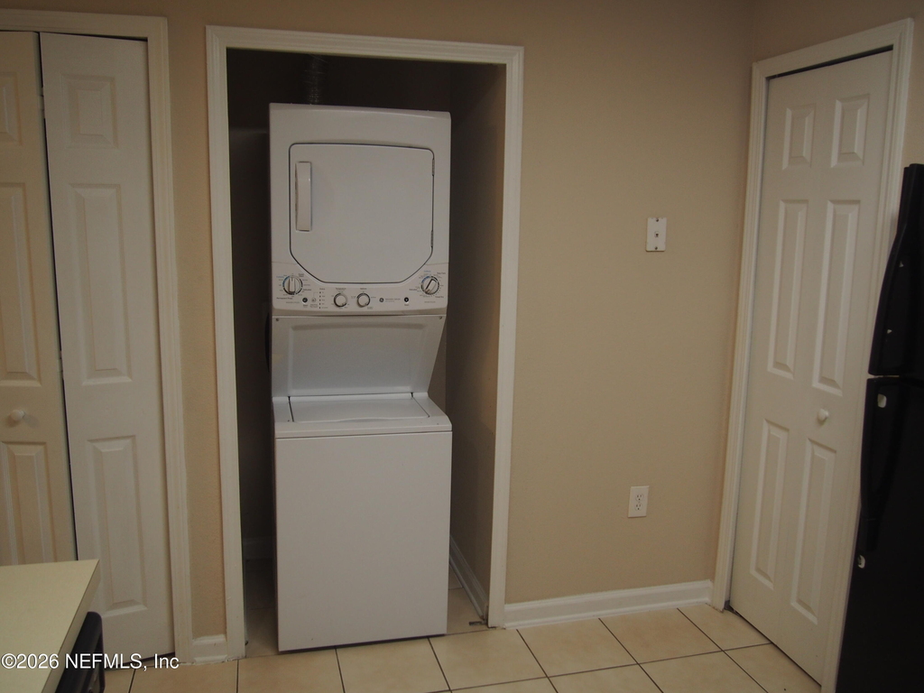 7920 Merrill Road - Photo 8