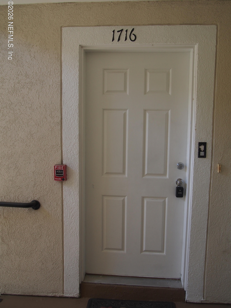 7920 Merrill Road - Photo 31