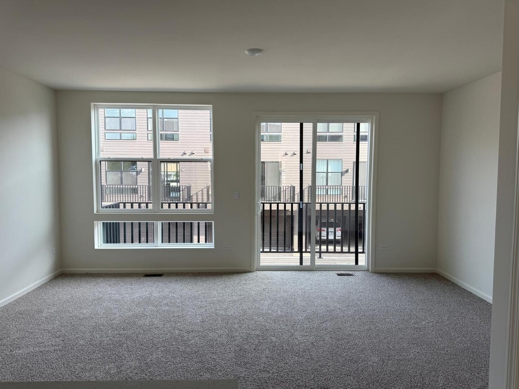347 Summit Circle - Photo 6
