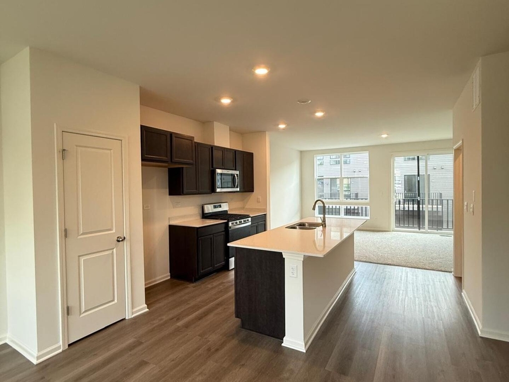 347 Summit Circle - Photo 3