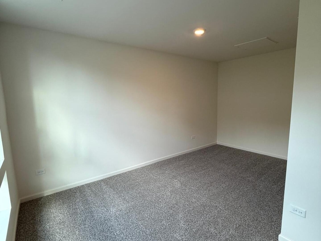 347 Summit Circle - Photo 9