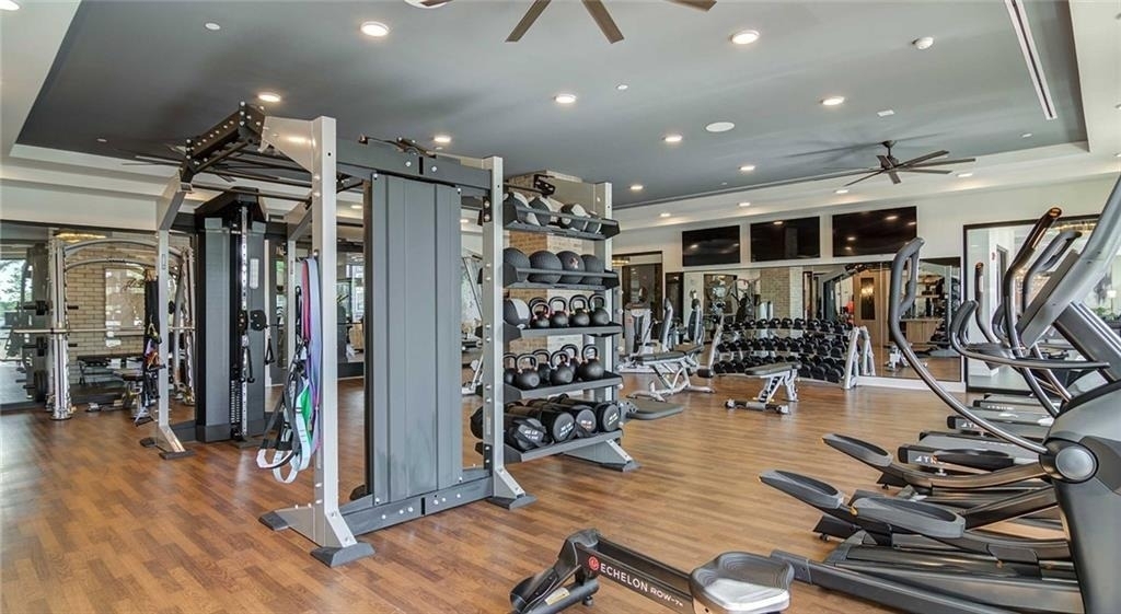 2250 Oak Road - Photo 27