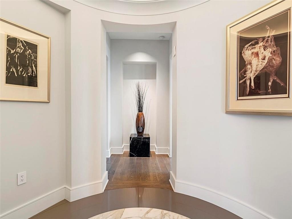 3376 Peachtree Road Ne - Photo 32