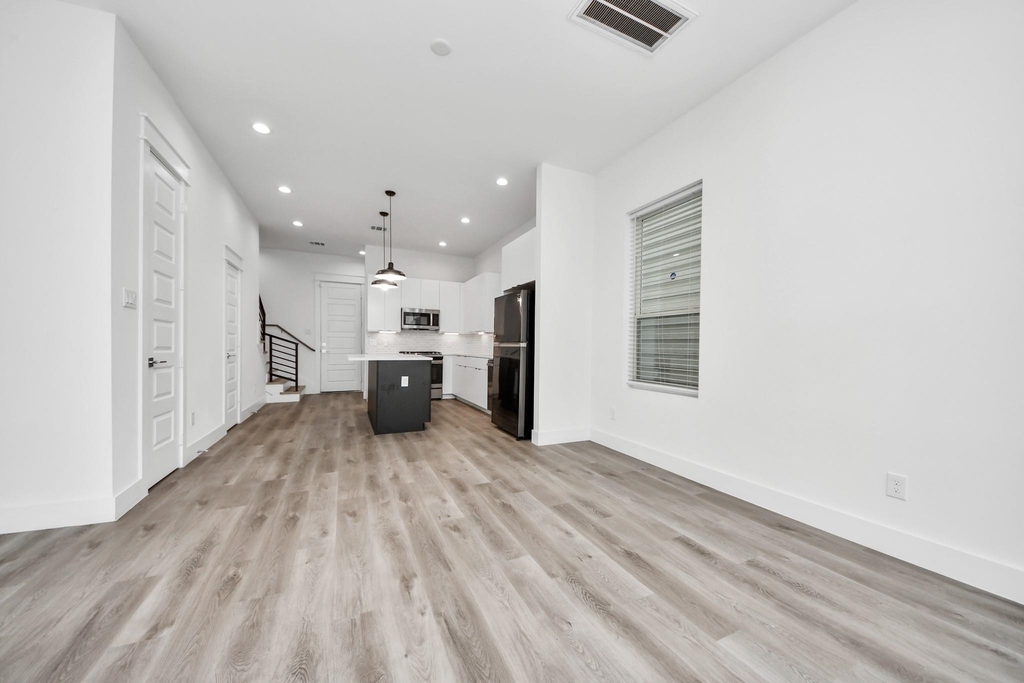 5402 Margarita Street - Photo 16