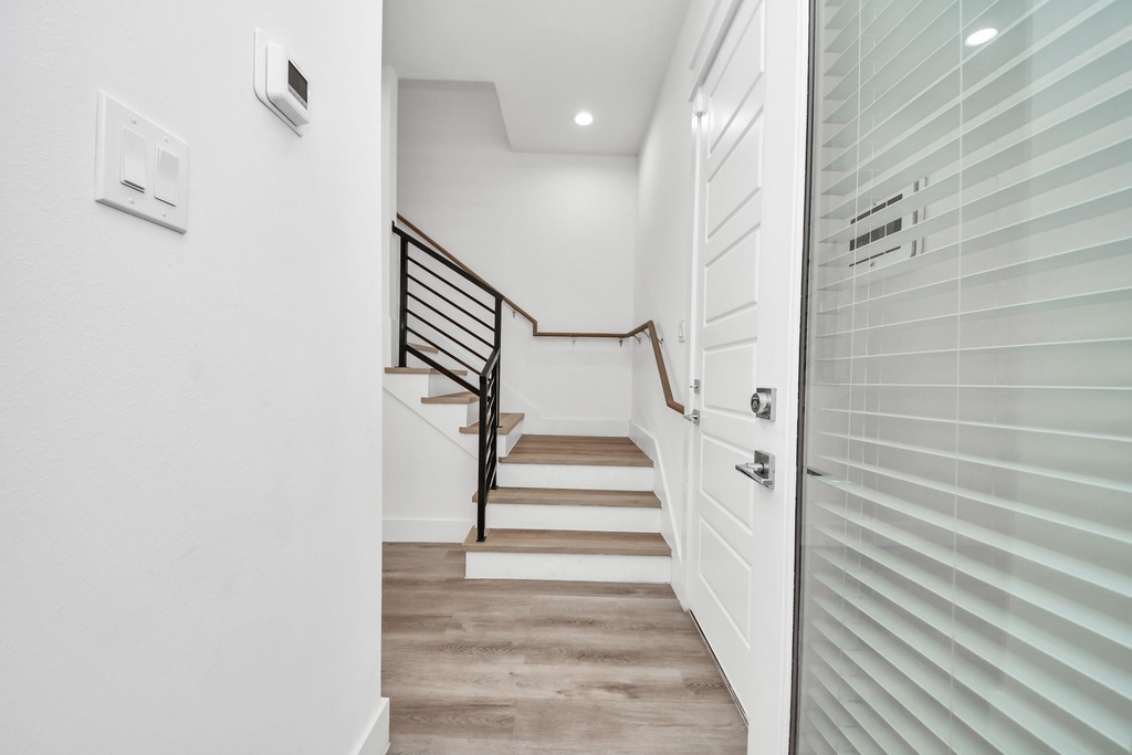5402 Margarita Street - Photo 4