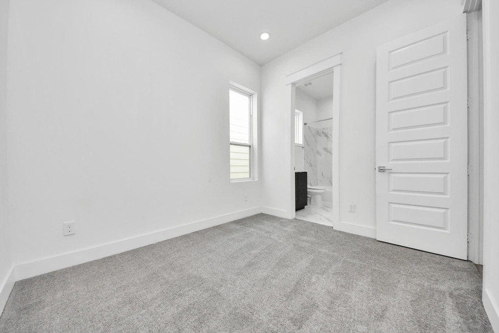5402 Margarita Street - Photo 22
