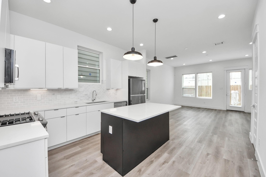 5402 Margarita Street - Photo 5