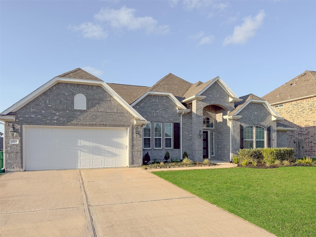 1524 N Blue Bonnet Lane - Photo 1