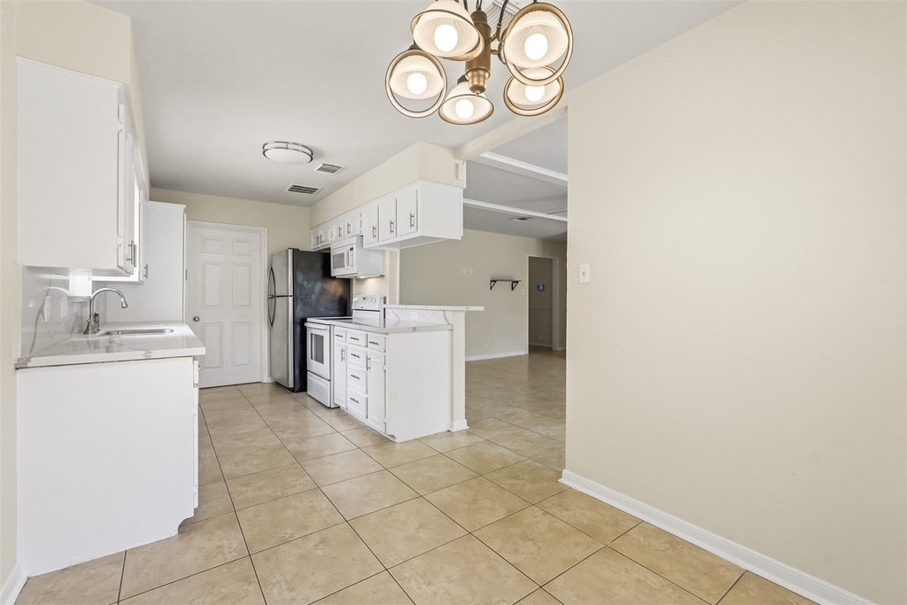 12607 Dakar Drive - Photo 14