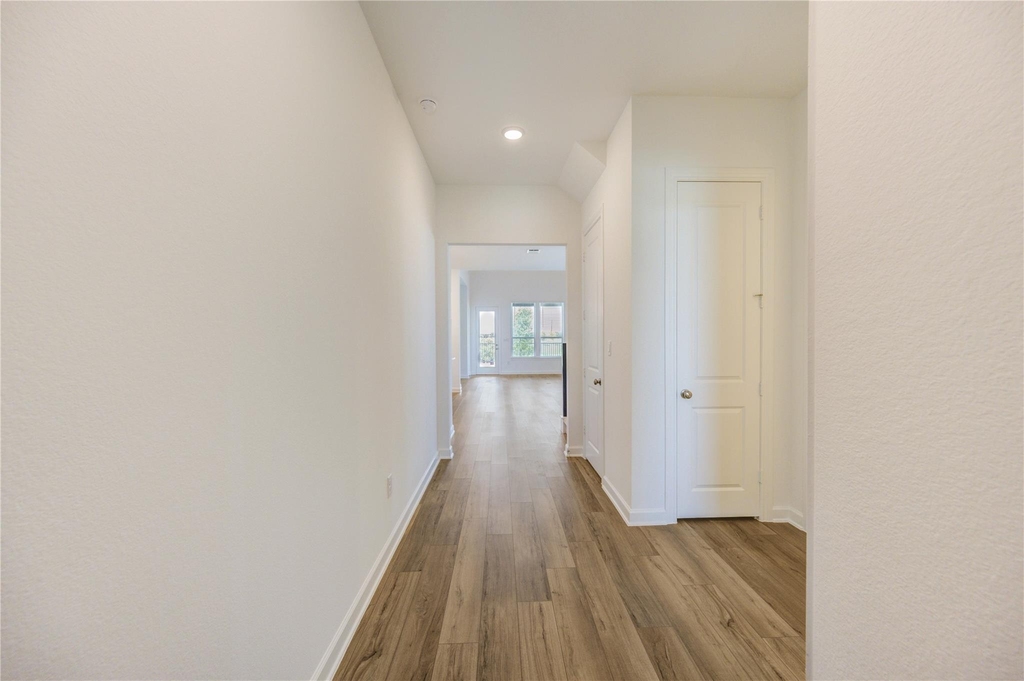25326 Loch Doon Drive - Photo 3