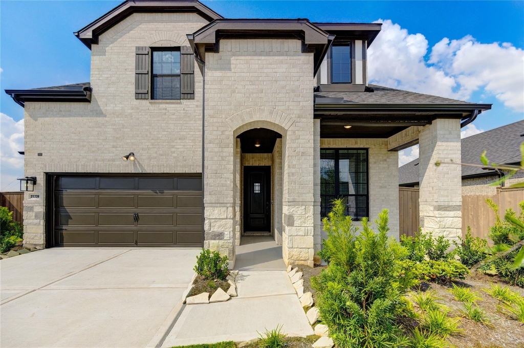 25326 Loch Doon Drive - Photo 2