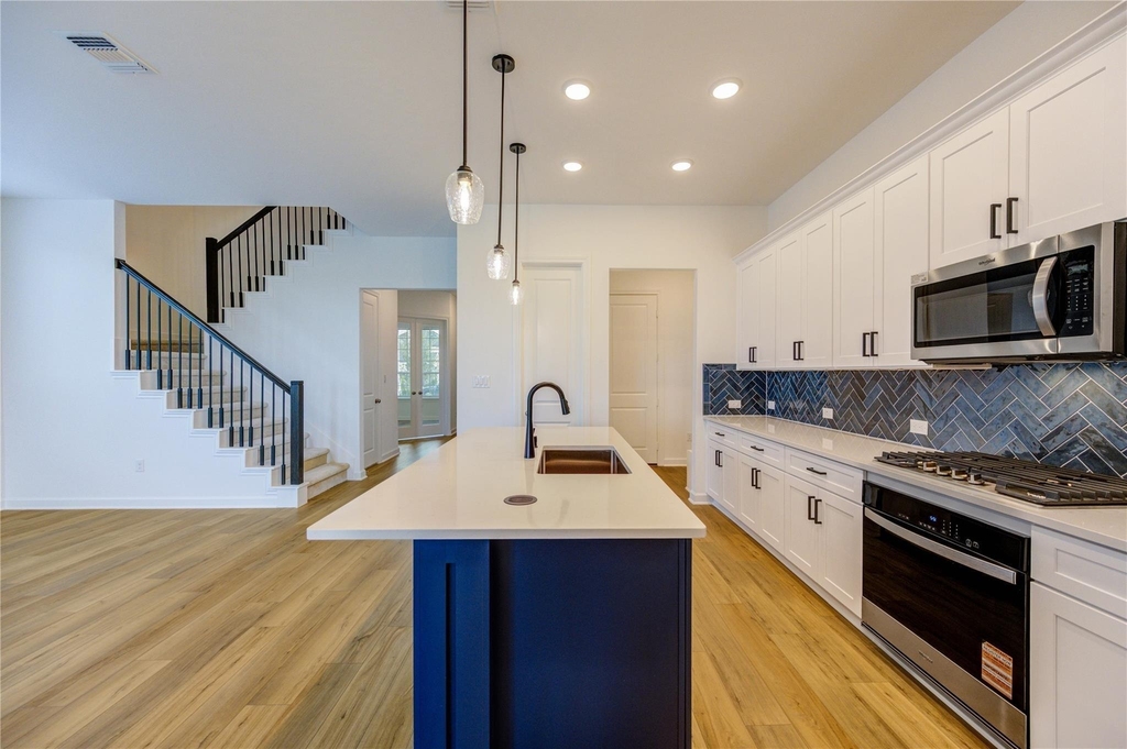 25326 Loch Doon Drive - Photo 11