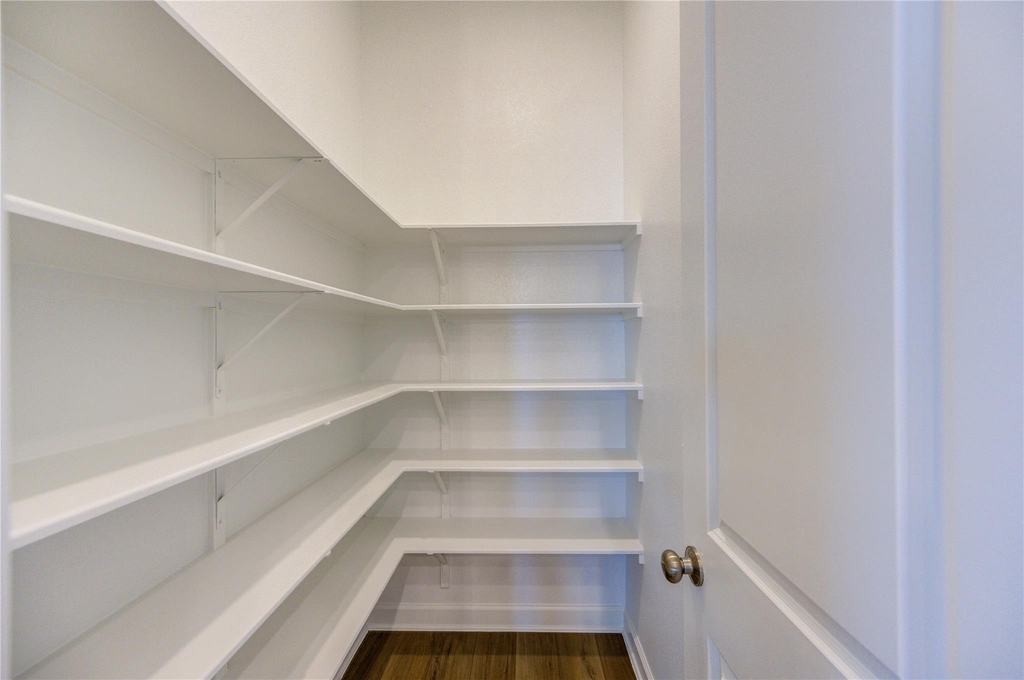 25326 Loch Doon Drive - Photo 14