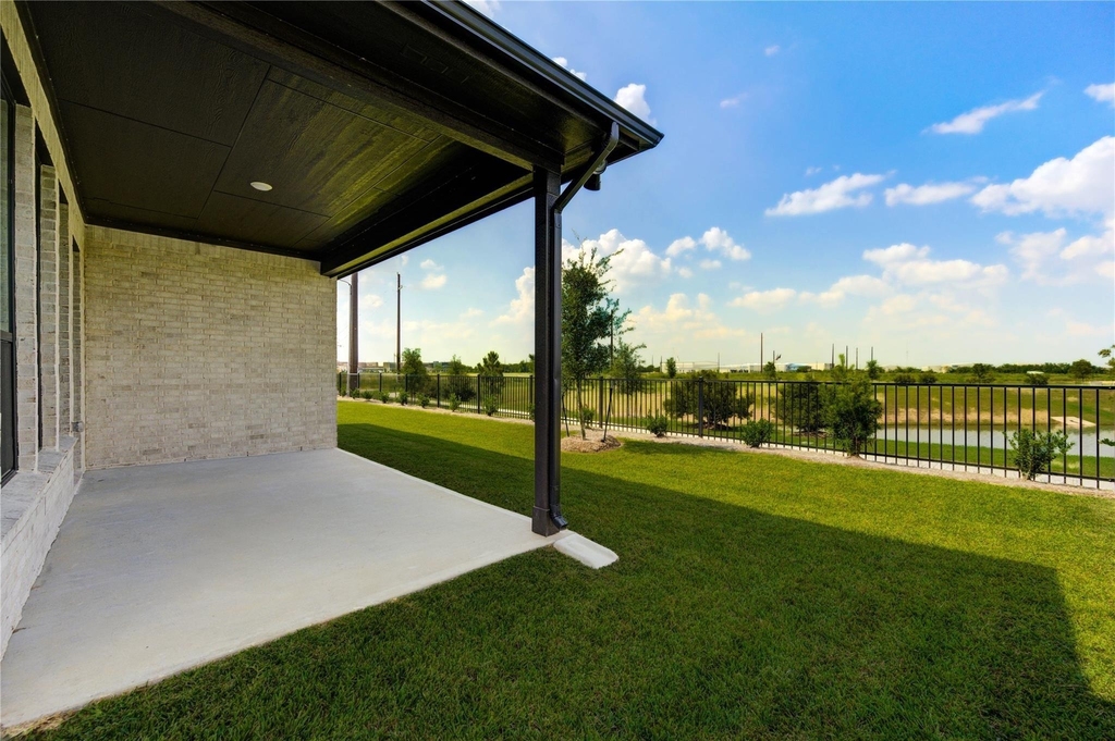 25326 Loch Doon Drive - Photo 35