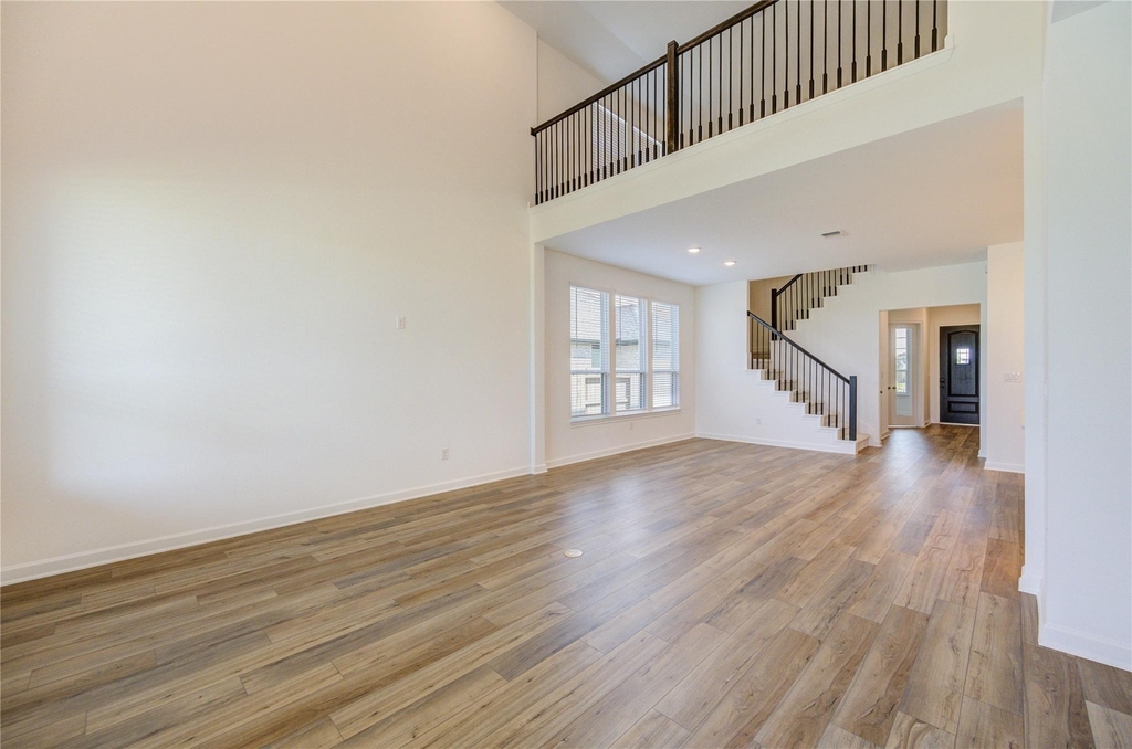 25326 Loch Doon Drive - Photo 7