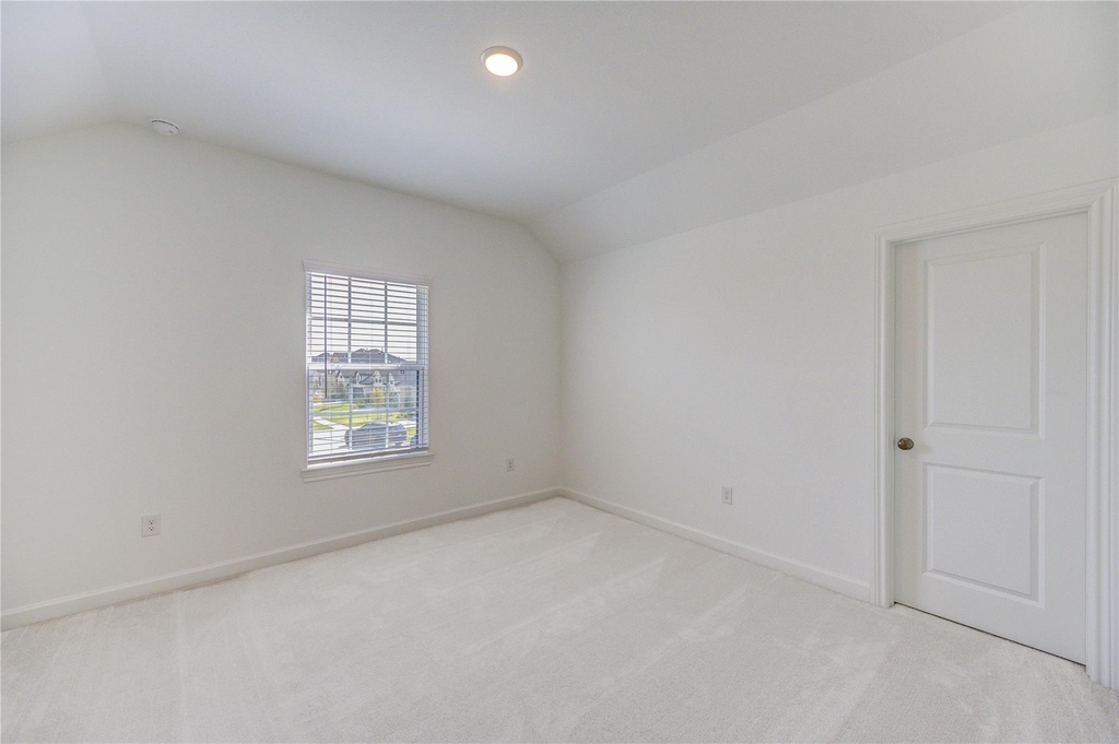 25326 Loch Doon Drive - Photo 29