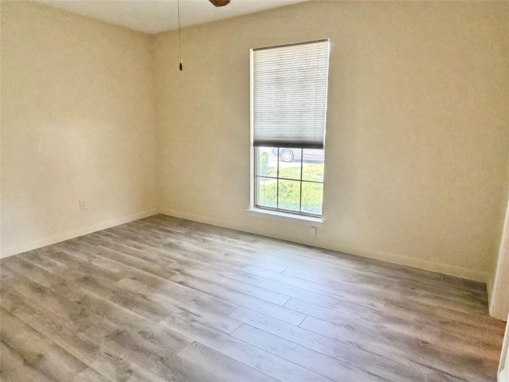 17407 Chamberlain Drive - Photo 9