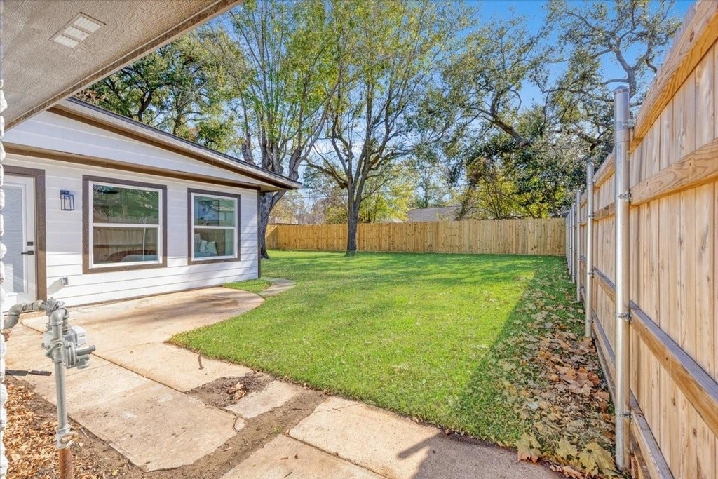 9603 Emnora Lane - Photo 19