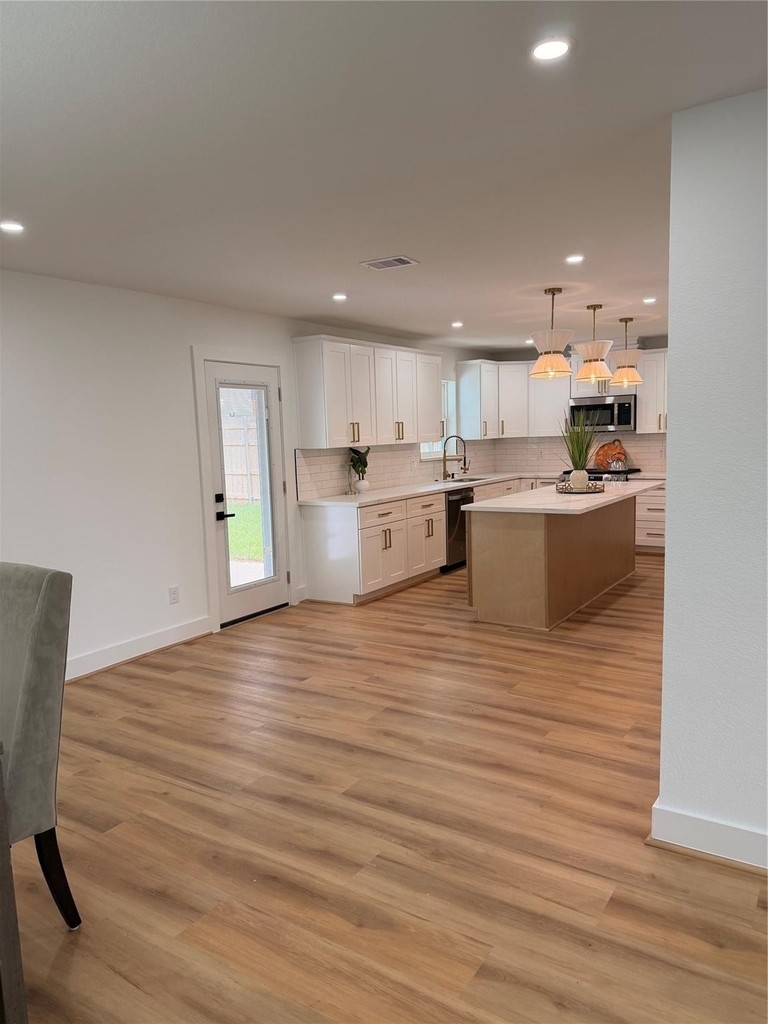 9603 Emnora Lane - Photo 8